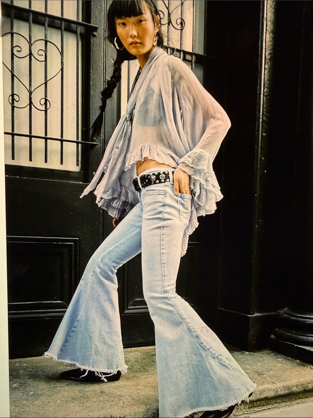We The Free Emre Low-Rise Flare Jeans NWT
Poppy Blue